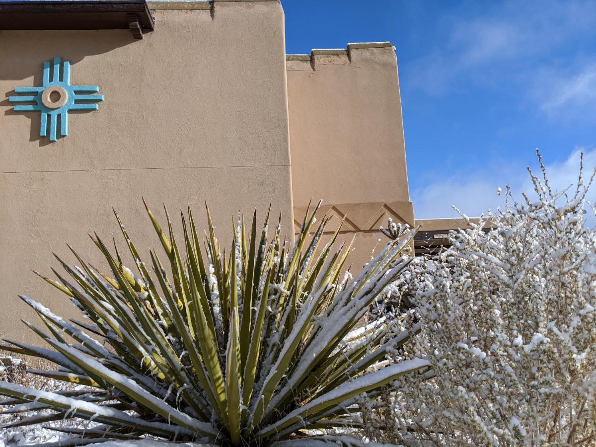 Sagebrush Inn & Suites Taos Eksteriør bilde