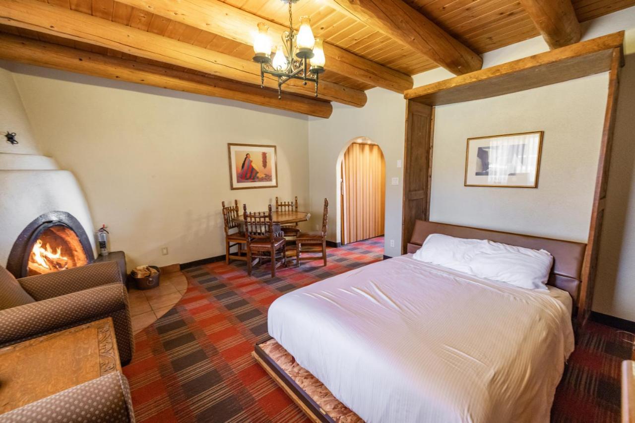 Sagebrush Inn & Suites Taos Eksteriør bilde