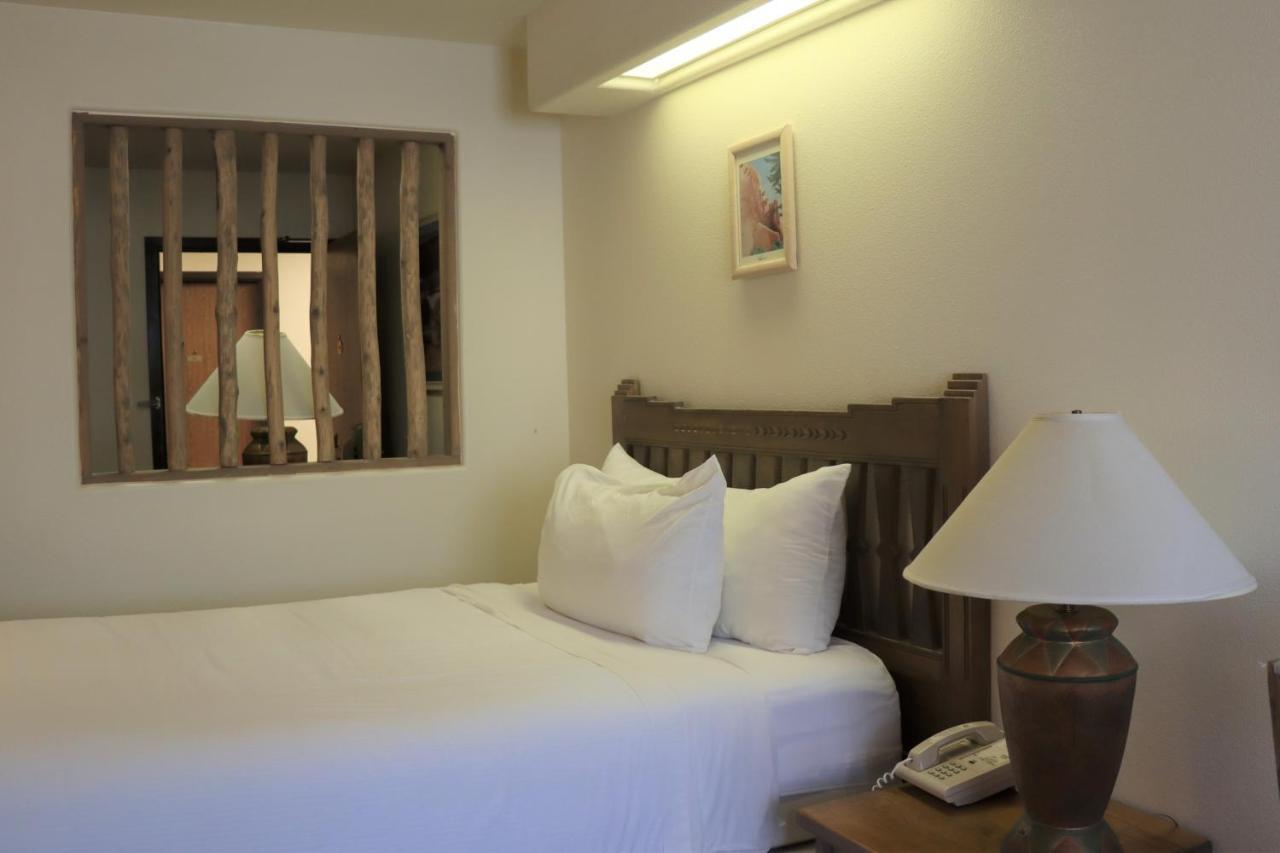 Sagebrush Inn & Suites Taos Eksteriør bilde