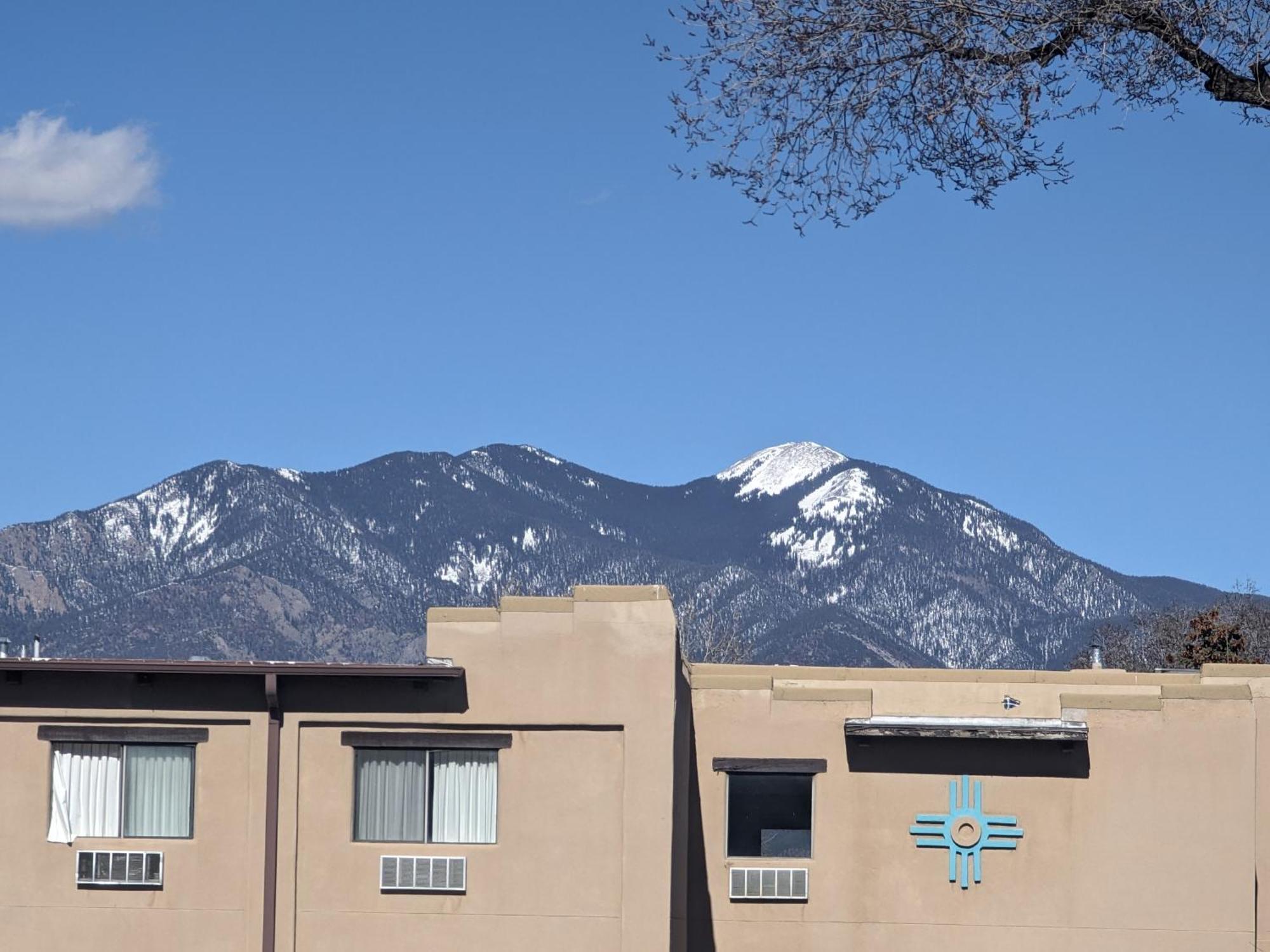 Sagebrush Inn & Suites Taos Eksteriør bilde